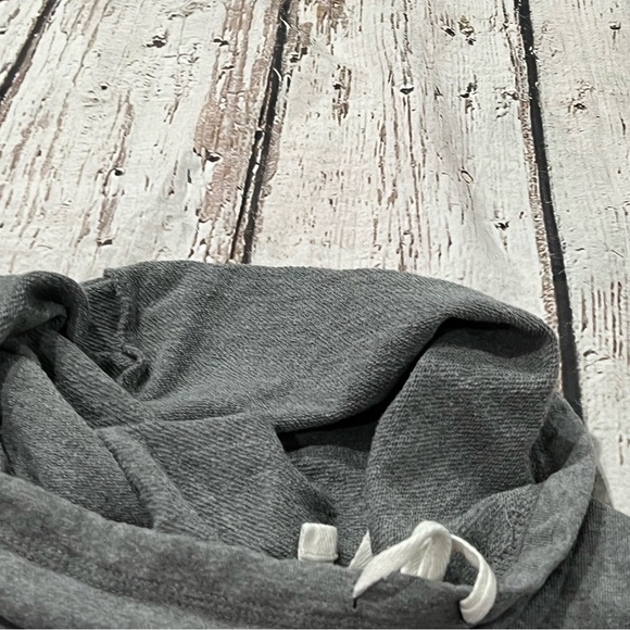 Auburn University Tigers NCAA College Women's NCAA Gray Hoodie Sweatshirt - Picture 3 of 3